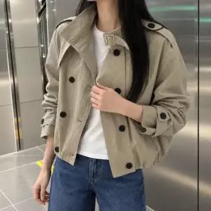 [레이지서울] 여성 가을 하이넥 숏 트렌치 더블 버튼 자켓