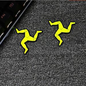 2pcs 맨 섬 관광 트로피 바이크 오토바이 헬멧 스티커 Manx 도로 경주 비닐 데칼 장식 라이더