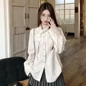 SENLU 여자 셔츠 가을개성 있는 버튼 디자인 트렌디하게 매치하기 좋은 심플 통근 톱