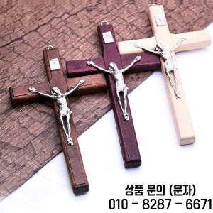 1pcs 수제 나무 십자가 그리스도 동상 종교기도 손을 잡고 크로스 펜던트 자동차 매달려 장식품