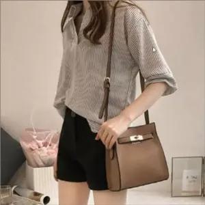 오너클랜 스트라이프 세련된 블라우스 셔츠 모던 카라 7부 v넥 소매 여자 브이넥셔츠 7부셔츠