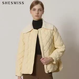 [쉬즈미스(SHESMISS)] 탈착 니트 카라 퀼팅 덕다운 점퍼 (택가격:558000원)
