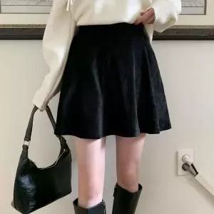 [하프클럽/옷자락]여자 가을 겨울 따뜻한 벨벳 플레어 밴딩 미니스커트