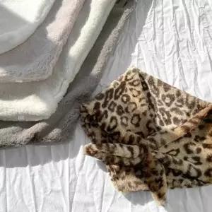 미니멀 망토머플러 옷자락 미니멀 포인트