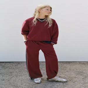 ZARA 스포티 브이넥 스웨트셔츠 - 다크 버건디 3183/726/684 650817