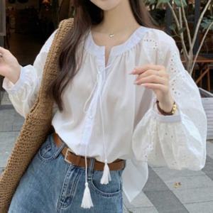 블라우스 퍼프소매 셔링 루즈핏 긴팔 데일리 봄 가을 상의 여성 플라워 펀칭