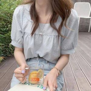 스퀘어넥 셔링 퍼프소매 시원한 블라우스 여름 페미닌 스타일링