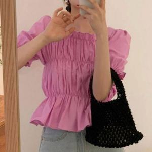 퍼프 소매 셔링 크롭 스타일 반팔 블라우스 짧은 기장 러블리 상의