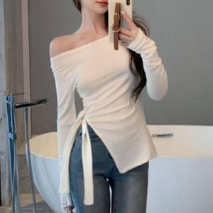 오프숄더티셔츠 여성 언발 트임 긴팔 크롭티 상의