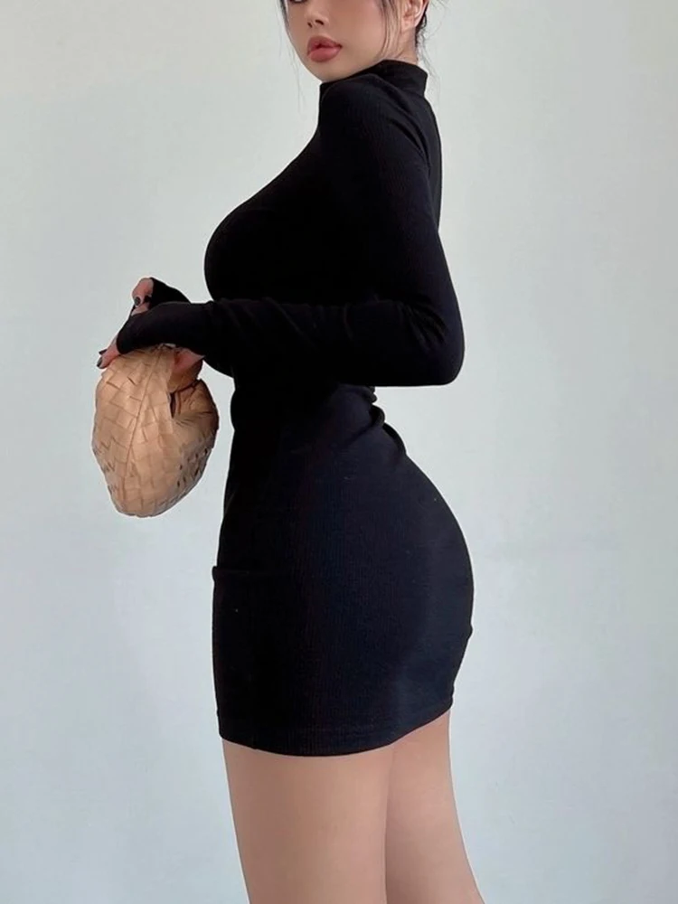 터틀넥 긴 소매 드레스 블랙 섹시한 Pleated Bodycon 미니 드레스 2025 가을 겨울 여성 streetwear 파티 클럽 Y2K Clothings