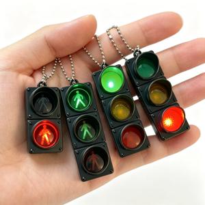 미니 LED 신호등 열쇠고리 펜던트 시뮬레이션 보행자 신호등 장난감 창의적인 가방 참 어린이 교육용 선물