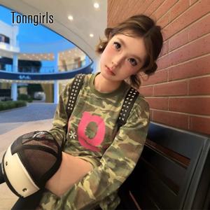 Tonngirls Y2k 빈티지 카모 티셔츠 여성용 긴소매 와플 니트 티셔츠 스트리트웨어 아메리칸 레트로 핑크 레터 프린트 그래픽 탑