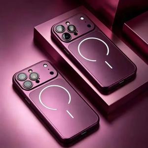 아이폰 18, 17, 16, 15, 14, 13 Pro Max용 고급스러운 버건디 레드 색상의 자석 부착식 케이스, MagSafe 호환, 무광 마감, 충격 방지 백 커버