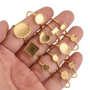 10pcs 조정 가능한 스테인레스 스틸 오픈 링 설정 DIY accessorie 만들기 보석 재료에 대 한 빈 기본 베젤 카보 숑 반지