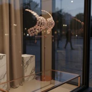 하프 바디 란제리 디스플레이 스탠드, 안정적인 베이스 브라 및 팬티 디스플레이 스탠드, 금속 란제리 마네킹, 판매자용으로 청소가 용이함