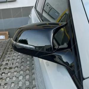글로스 블랙 백미러 커버 캡 트림 쉘 프레임, BMW F10 F11 LCI용, M 스타일, 520d 525i 530i 530d M550i 2013-2016, 2 개