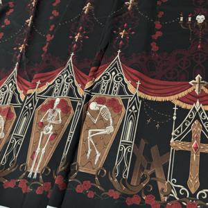 성인 드레스 및 인형 제작을 위한 고딕 및 다크 로리타 '꽃 장례식' 테마 프린트 패브릭, 1미터
