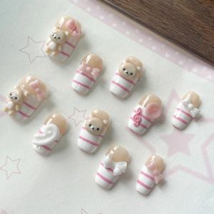 만화 3D 곰 자매 날개 달린 벨트형 프레스온 네일 아트 누드 컬러 핑크 화이트 스트라이프 DIY 핸드메이드 매니큐어 파티 네일 스티커