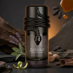 100ml 남성용 오 드 퍼퓸, 우디 계열의 향긋한 사프란, 라벤더, 시더우드, 앰버우드, 톤카빈, 샌달우드 향, 지속력이 뛰어남.