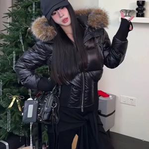 여성용 검은색 인조 모피 칼라 후드형 솜 안감 파카, 겨울용 두꺼운 슬림핏 짧은 코트, 따뜻한 겉옷