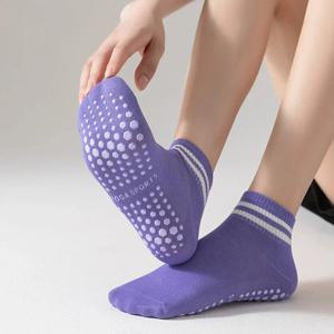 여성용 그립 양말 더블 스트라이프가 있는 미끄럼 방지 필라테스 요가 양말 운동용 미끄럼 방지 양말 발레 운동 양말