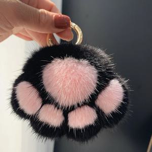 사랑스러운 푹신한 고양이 발톱 키체인 털 폼폼 키체인 여성용 소녀용 귀여운 동물 발톱 펜던트 키링 가방 자동차 장식품