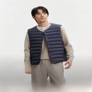 Bosideng 남성용 다운 재킷 2026 새로운 경량 짧은 홈 웜 다용도 조끼 3계절 착용 가능 라운드 넥 버튼 클로저