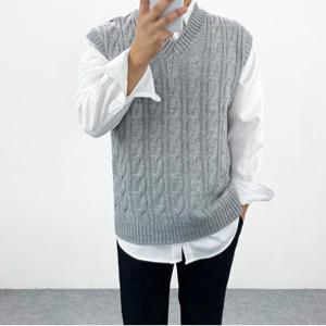 엠클로 오버핏 브이넥 파스텔 꽈베기 니트 조끼 베스트