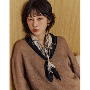 닥스 액세서리 27SS 셀럽PICKSILK 100%스카프링포함 실크 100% 클래식 새들 실크 스카프 DCSC75710BK