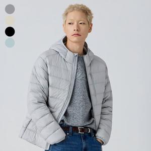 [게스] 남성 후드 경량 다운 점퍼 MQ3W9882 (정가 179,000원)