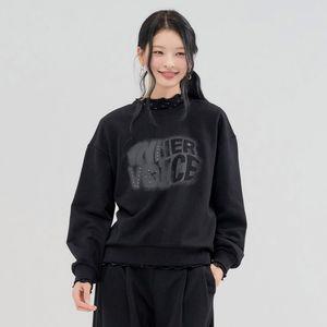 체이스컬트 여성 스터드 그래픽 맨투맨 티셔츠-FERG5181B03