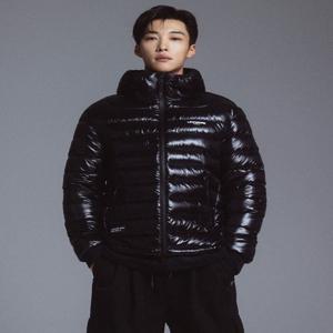 [라이프워크] 공용) Lite 글로시 후드 다운 점퍼 LW254DJ101 LW254DJ101