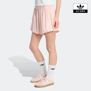 아디다스코리아공식 KE1103 ESSENTIALS SCALLOPED EDGE 쇼츠