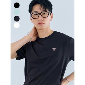 [게스]유니 세미오버핏 고신축사 와펜 반팔티셔츠 NQ2KE409