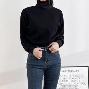 여자가을옷 여성 겨울 가을 기모 검정색 목폴라티 20대 데일리