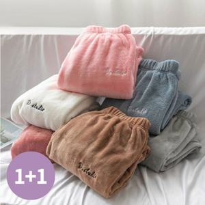 1+1 포근한 밍크 기모 레터링 홈웨어 극세사 수면 바지