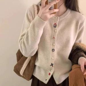 [다잇템]여성 롱슬리브 빅사이즈 귀여운 U넥 가디건