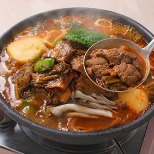 [20%쿠폰 12,850원][딜크릿]경상도맛집 한돈 뼈없는 살코기 감자탕 600g 3팩(무보까국밥)