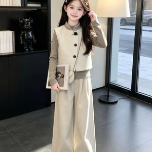 크림 베스트 쓰리피스 셋업 R26302