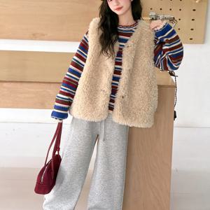 플러피 퍼 베스트 멀티 스트라이프 니트 R26475