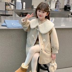 빅카라 포켓 베이지 코트 R28678