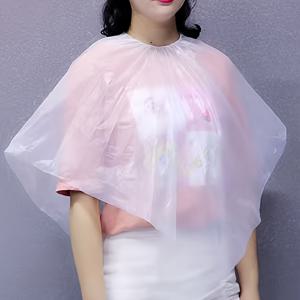 일회용 투명 고품질 헤어 살롱 케이프 (헤어 커팅, 염색, 곱창, 샴푸용) - 미용 의자, 블로우아웃, 염색에 적합한 위생적인 헤어 숄, 헤어 살롱 및 사용에 적합한 투명 케이프