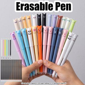 31개입 귀여운 동물 프린트 지우개형 젤펜, 0.5mm 펜촉, 내장형 지우개, 열에 지워지는 잉크, 검정색 & 파란색 리필, 랜덤 패턴 & 색연필. 부드러운 필기감, 실수 쉽게 지우기, 저널링, 드로잉에 이상적