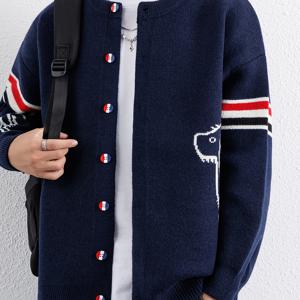 [Wading Whale OBM] 1개 가을 겨울 신상 남성 니트 가디건, 올드 머니 스타일 텍스처 대비 라운드넥 싱글 버튼 앞면 긴소매 가디건 베이스 레이어 탑, 남성 캐주얼 패션, 가을 및 겨울 착용에 적합, 데일리 출퇴근에 적합