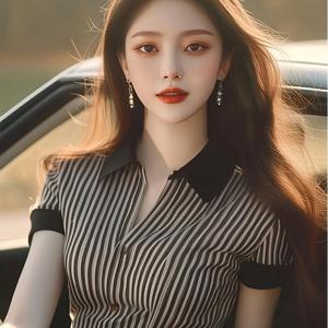 블랙 앤 화이트 반팔 폴로 셔츠