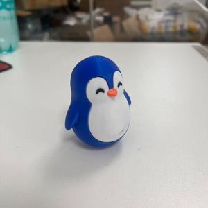 HOUTINKY 귀여운 펭귄 흔들림 피규어 - 흔들리며 흔들리는 릴랙스 흔들림 책상용, 꿈틀거리는 동작의 미니 펭귄 감각 수ίζακ기, 가정 사무실용, 멀티컬러 테이블 장식 선물