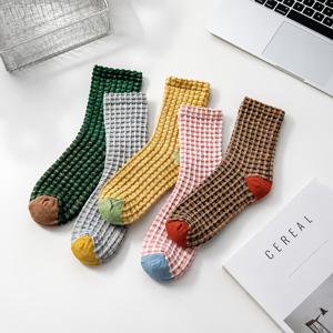 여성용 레트로 하운드투스 체크무늬 크루 삭스 5켤레 - 대비 색상 중목 따뜻한 겨울 양말, 가을 및 겨울용, 아늑한 캐주얼 미끄럼 방지 뒤꿈치 골지 양말, 손세탁 가능, 사무실 복장용