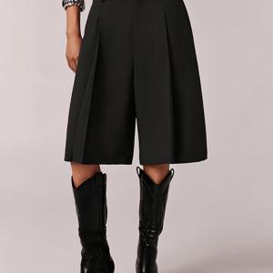 텍스처된 숯 검정색 정장 와이드 레그 버뮤다 반바지