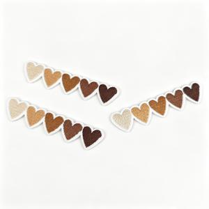 3개 그라데이션 브라운 하트 자수 패치, 뉴트럴 어스 톤 옴브레 하트 스트립 디자인, 다리미 또는 바느질만 가능, 의류 재킷 백팩 모자 공예용 장식 아플리케