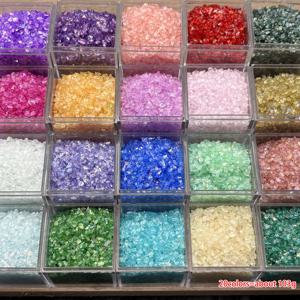 20가지 색상, 2-5mm, 103g AB 컬러 유리 칩, DIY 창작 페인팅, 컵받침, 열쇠고리, 화환 등에 적합 - 반짝이는 라인스톤이 있는 네일 아트, 의류, 주얼리 및 액세서리용으로도 사용 가능
